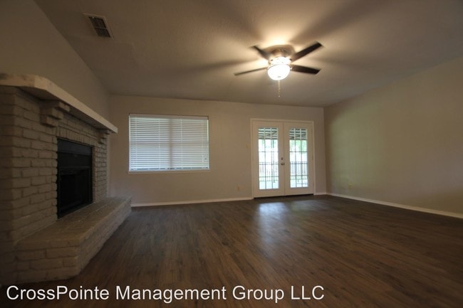 Building Photo - 416 N Rainbow Dr