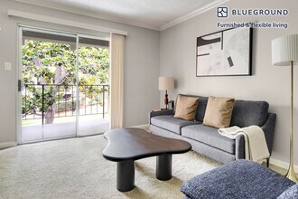 Building Photo - 350 Budd Ave