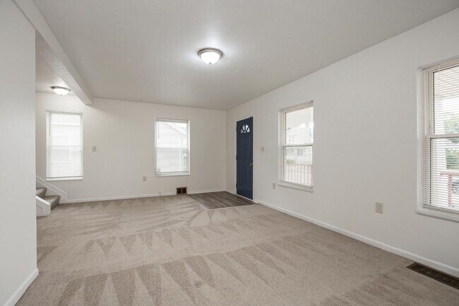 Foto del edificio - 18619 Arrowhead Ave