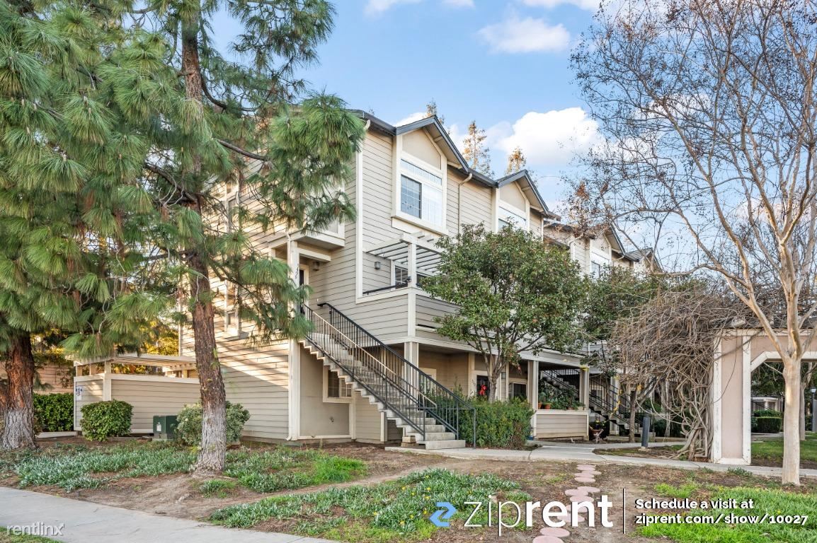 Primary Photo - 2 br, 2.5 bath Condo - 5499 Sanchez Drive,...
