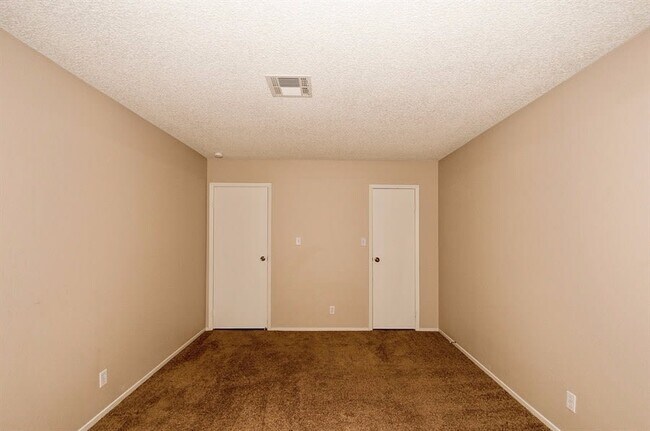 Foto del edificio - 3730 Grandview Pl
