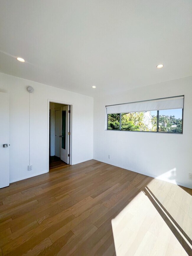 Building Photo - 1416 Westerly Terrace