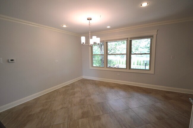 Foto del edificio - 23W050 Hackberry Dr