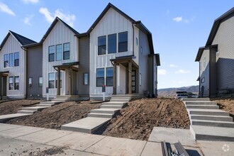 Building Photo - 3153 N Stardew St