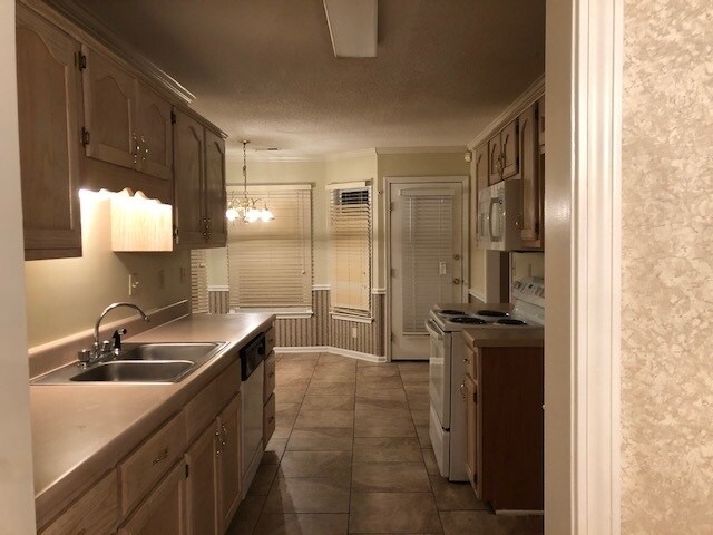 Foto del edificio - 9246 Chalkwell Ave