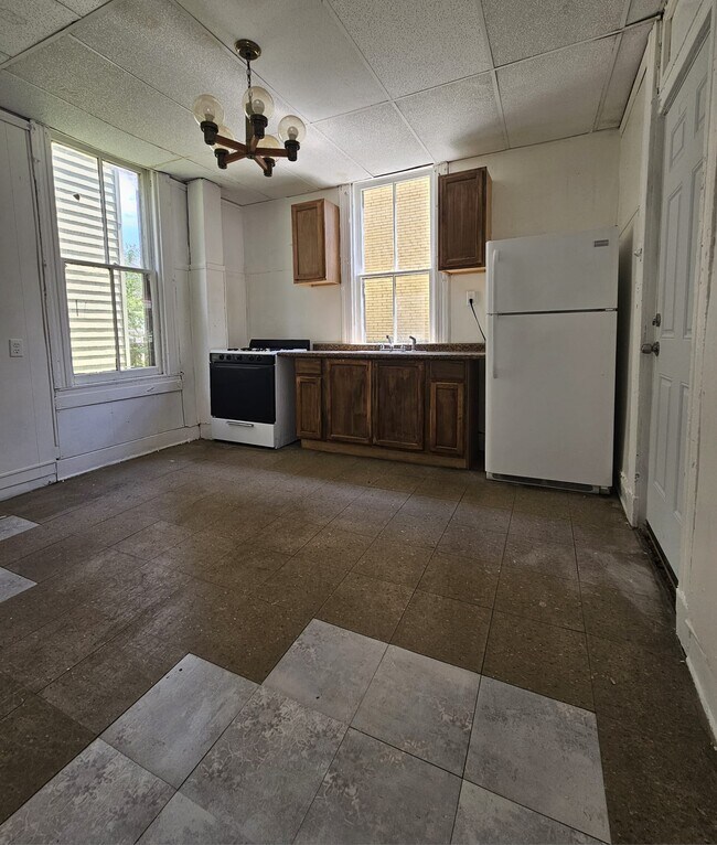 Building Photo - 1739 Holloway Ave