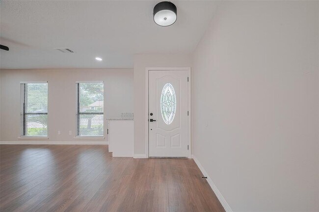 Building Photo - 15522 Briar Spring Ct