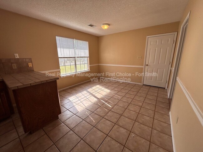 Foto del edificio - 2106 Breckenridge Terrace