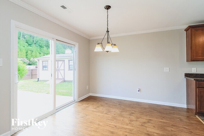 Foto del edificio - 3109 Arrowcrest Pl