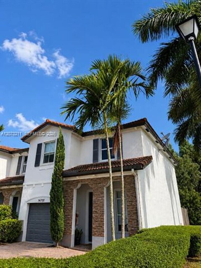 Building Photo - 14701 SW 22nd Terrace