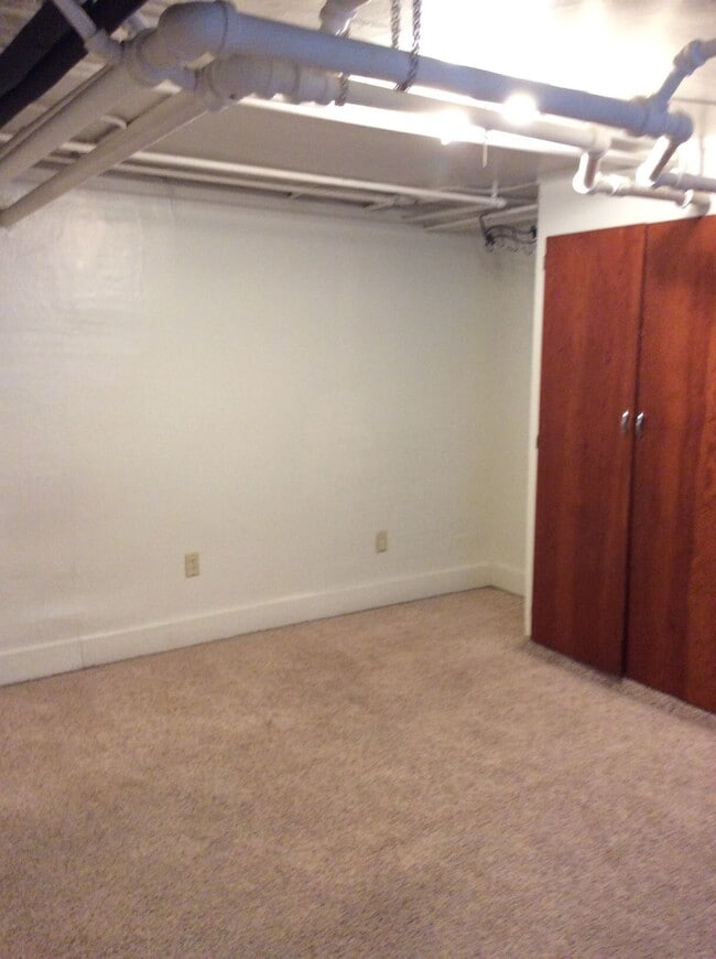 Foto del edificio - 310 N Clinton St
