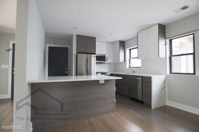 Building Photo - 4516 N Seeley Ave