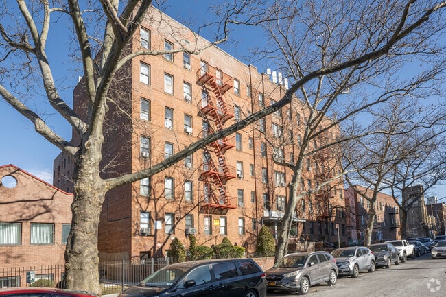 Building Photo - 359 Ovington Avenue