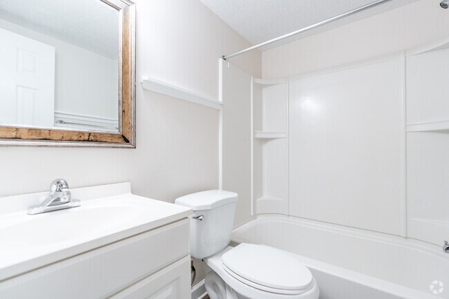 3 habitaciones, 2 baños, 1,50 pies cuadrados - Anderson Apartments