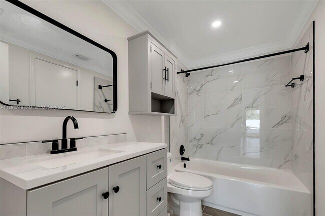 Foto del edificio - 8000 SW 81st Dr