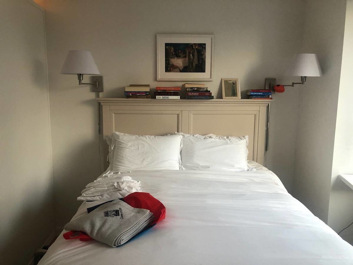 Primary Photo - Luxury 1 BR/Flex 2 BR - Worth St - Tribeca