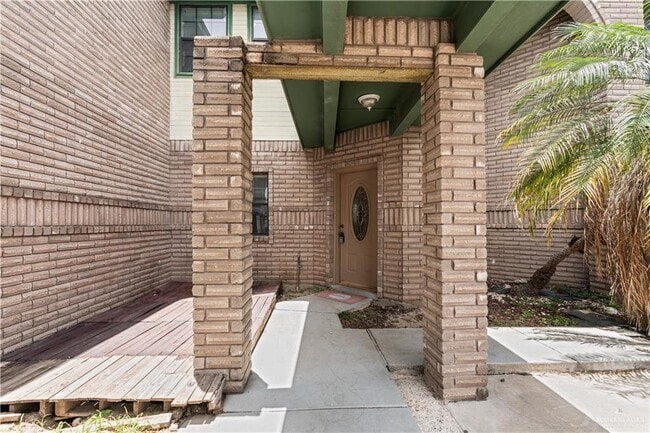 Building Photo - 2606 Charleston Ln