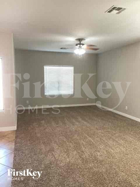 Building Photo - 5737 W Pedro Ln