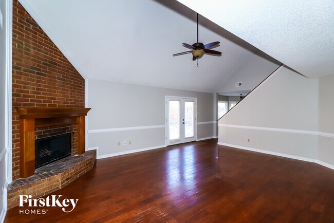 Foto del edificio - 8824 Bredbury Cove E