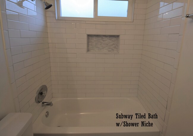 Foto del edificio - 5230 Vesper Ave