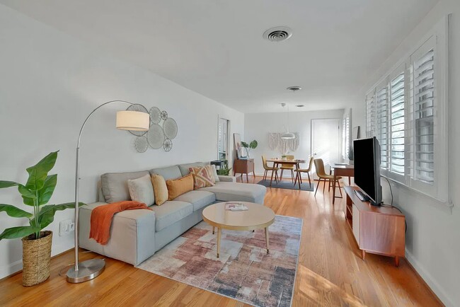 Building Photo - 6231 Henry Ford Dr