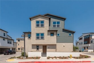 Building Photo - 363 Proctor