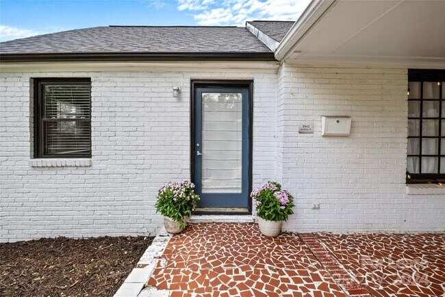 Foto del edificio - 3942 McMillan St