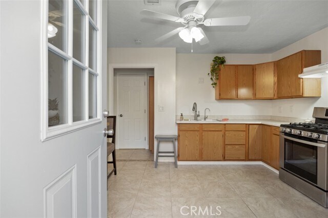 Foto del edificio - 4891 Hedrick Ave
