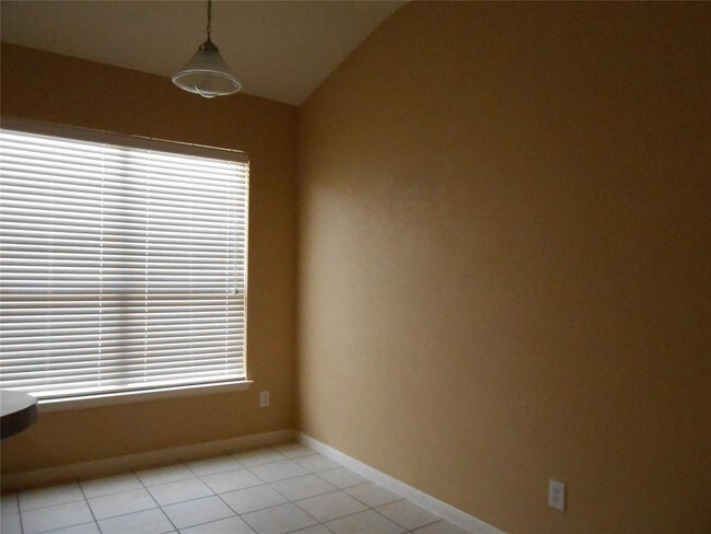 Building Photo - 21306 Bella Flora Ct