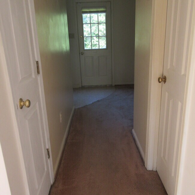 hall - 413 Meade Ave
