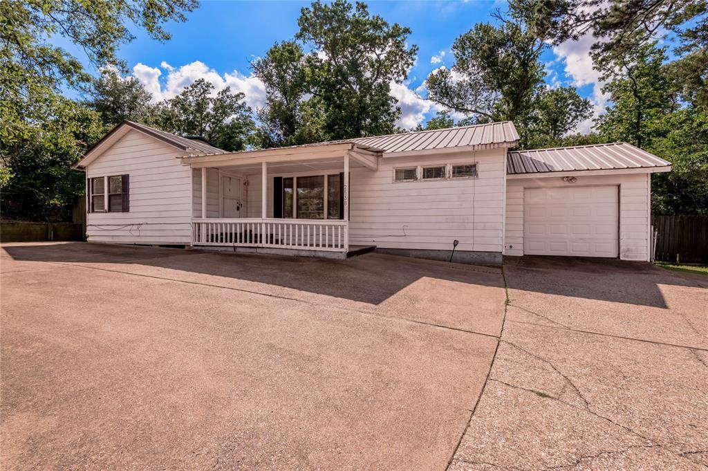 Foto principal - 2538 Sycamore Ave