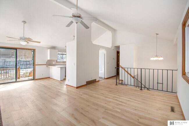 Foto del edificio - 15201 Greene Ave