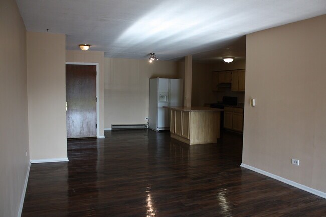 Foto del edificio - 802 E Old Willow Rd