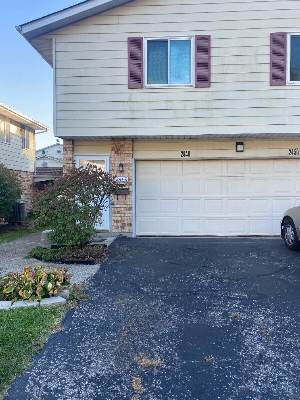 Foto principal - 2448 Mustang Dr