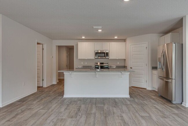 Foto del edificio - 5797 Guinevere Ln
