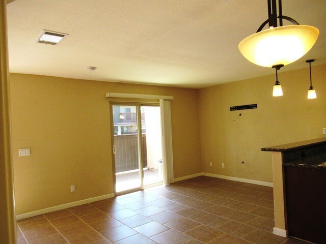Primary Photo - 205 Westlake Dr