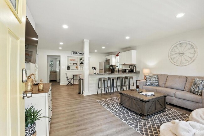 Foto del edificio - 175 Sherwood Dr