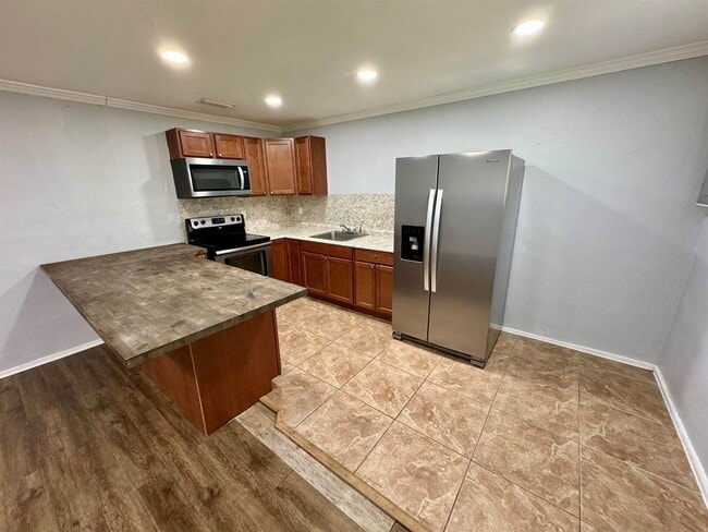 Building Photo - 323 Washington Ave