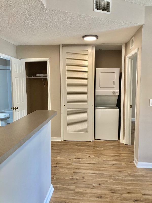 Foto del edificio - 2200 Marsh Hawk Ln