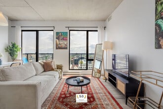 Building Photo - 517 Rue Saint-Henri