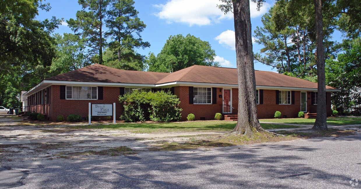 Foto principal - 1110-1112 E Beech St