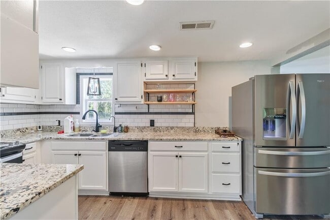 Building Photo - 2182 Shumate Ln