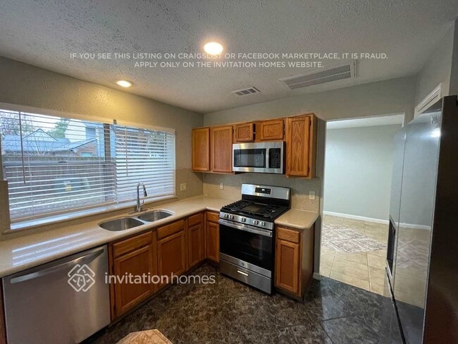 Foto del edificio - 7727 Spruce Haven Dr