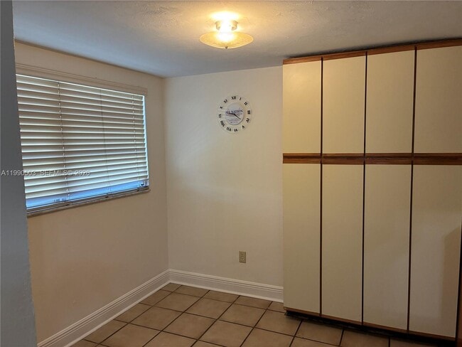 Building Photo - 12213 SW 110th Ln