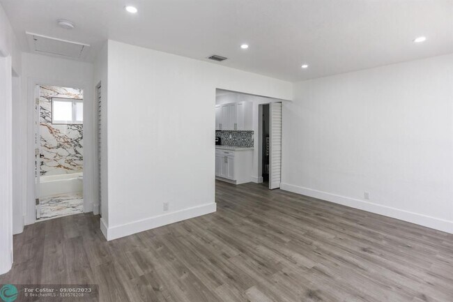 Foto del edificio - 2620 NW 18th Terrace