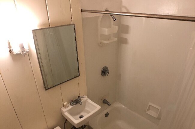 Foto del edificio - 519 Park Dr