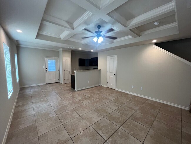 Foto del edificio - 7014 Donovan Wy