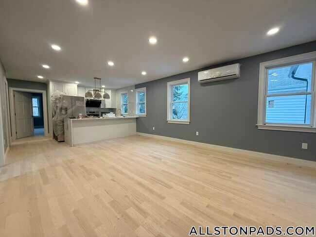 Foto del edificio - 8 Brentwood St