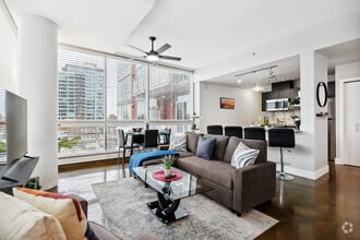 Building Photo - 135-113 13 Ave SW