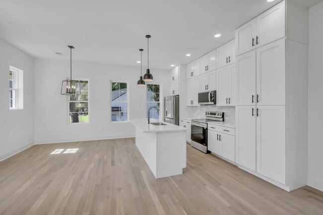 Foto del edificio - 4BR/4BA New Build in Old Hickory